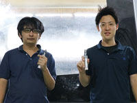 同時５軸MCグループの土井さん（右）と山崎さん