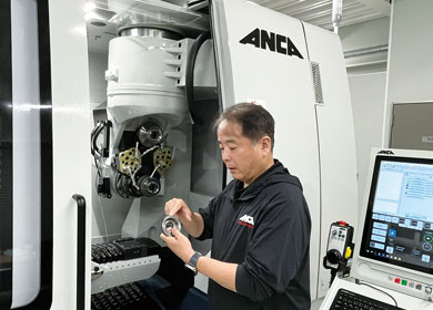 ANCA Machine Tools Japan株式会社